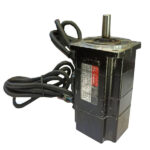 سروو موتور 200 ولت P50B05010DXS00 برند SANYO DENKI استوک