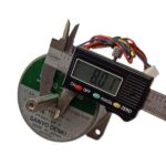 استپ موتور پنج فاز ۰.۷۲ درجه ۵ سیم دو سر شفت 103H7522-80101 برند SANYO DENKI ساخت ژاپن