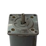 استپ موتور دو فاز نما ۲۳ گشتاور ۱۰ کیلو گرم سانتی متر 1441-746-103 برند SANYO DENKI