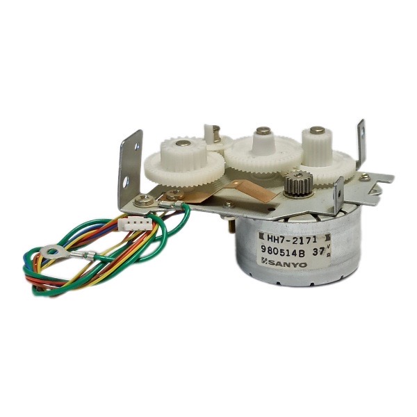 استپ موتور دو فاز ۷.۵ درجه با گیربکس چرخ دنده ای SANYO مدل HH7-2171