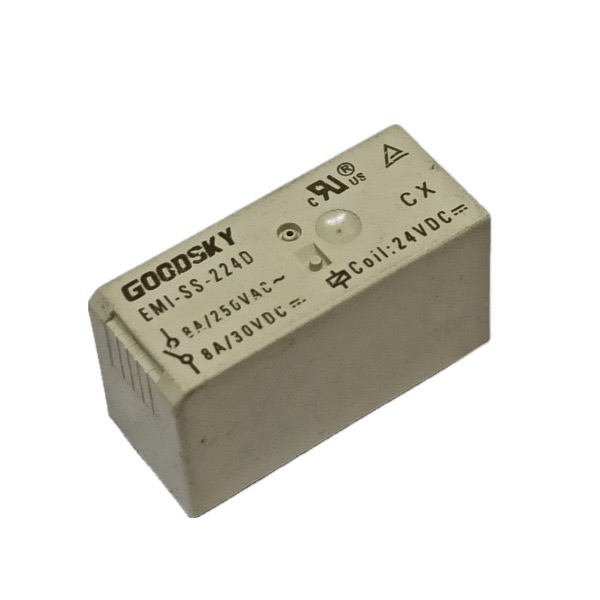 رله کتابی ۲۴ ولت دو کنتاکت 8 آمپر باز و بسته چینج اور GOODSKY مدل EMI-SS-2240 استوک