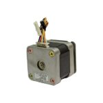 استپ موتور دو فاز نما ۱۷ گشتاور ۳ کیلو گرم سانتی متر 1.8 درجه 103H548-3641 برند SANYO DENKI ژاپنی