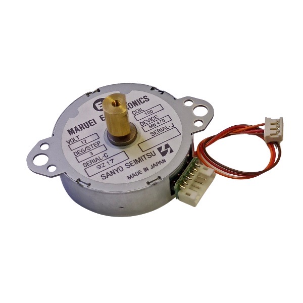 استپ موتور دو فاز ۱۲ ولت ۰.۵ کیلوگرم سانتی متر ۳ درجه MN-47D برند SANYO SEIMITSU ژاپنی