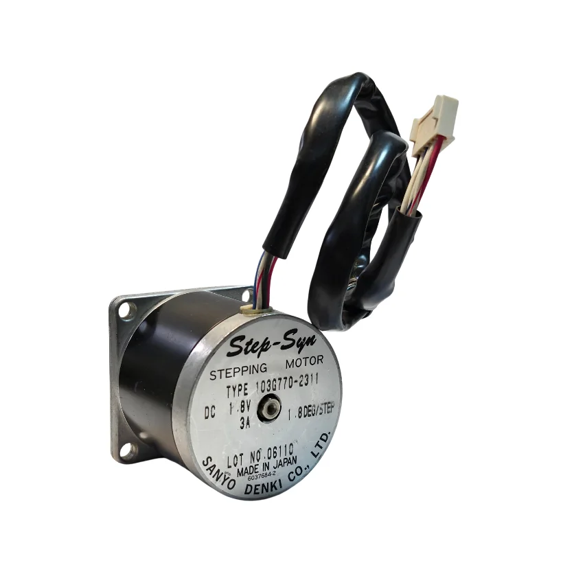 استپ موتور دوفاز نما ۲۳ گشتاور ۶ کیلوگرم سانتی متر ۱/۸ درجه 103G770-2311 برند SANYO DENKI ساخت ژاپن