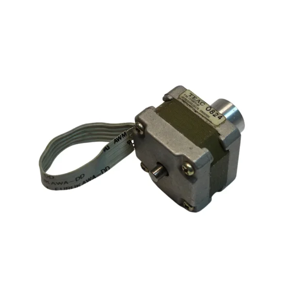 استپ موتور دو فاز نما ۱۴ دو سر شفت گشتاور ۱ کیلوگرم سانتی متر ۵ سیم مدل 90-14769070 برند TEAC ساخت سنگاپور