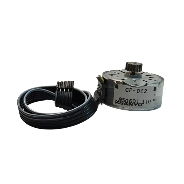 استپ موتور دو فاز ۷/۵ درجه گشتاور ۰/۲ کیلوگرم سانتی متر ۵ سیم مدل CP-062 برند SANYO ساخت ژاپن