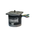 استپ موتور دوفاز گشتاور ۷ کیلوگرم سانتی متر 1/8 درجه KP6M2P-001 ساخت ژاپن استوک